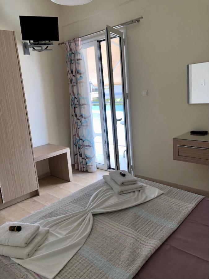 Angelica Studios And Apartments Agia Marina 외부 사진