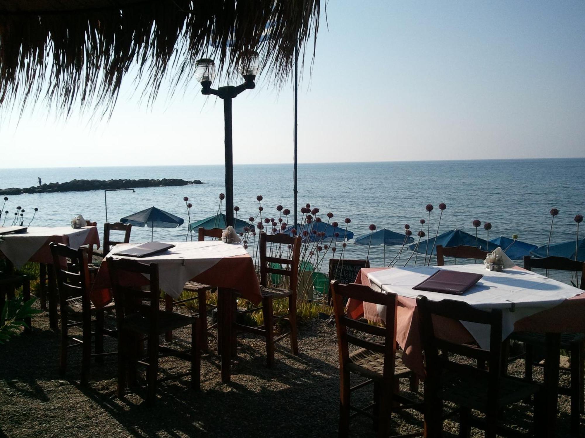 Angelica Studios And Apartments Agia Marina 외부 사진