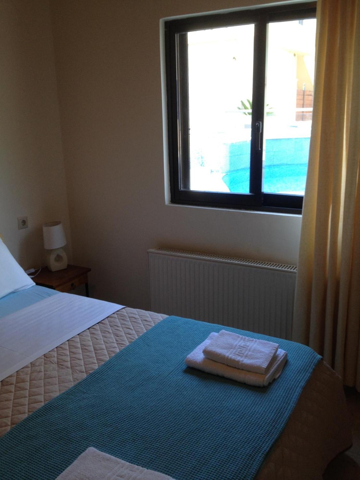 Angelica Studios And Apartments Agia Marina 객실 사진