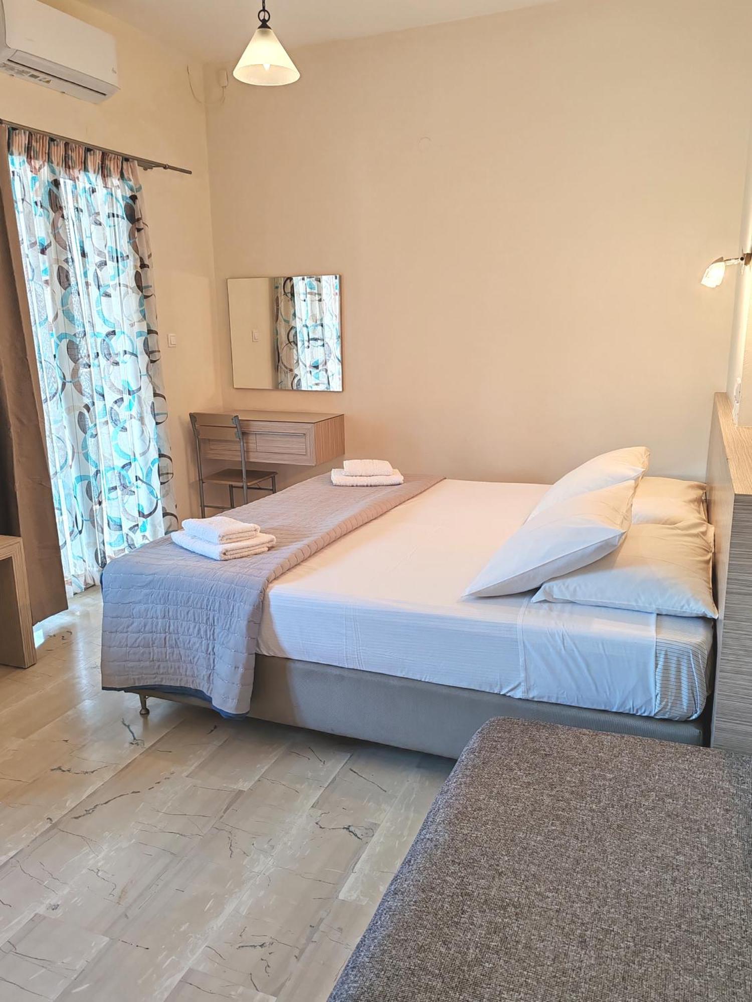 Angelica Studios And Apartments Agia Marina 외부 사진